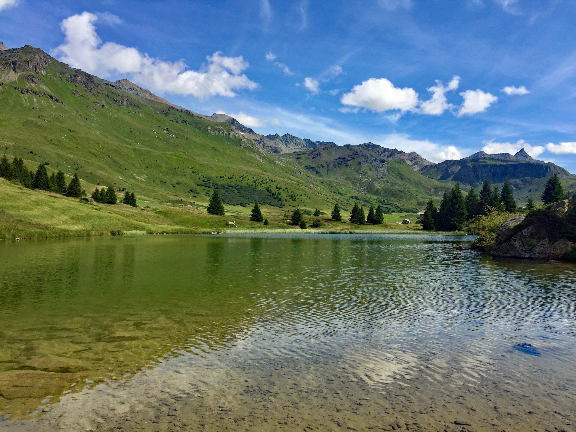 Lai Barnagn, Bergsee mit Bergpanorama